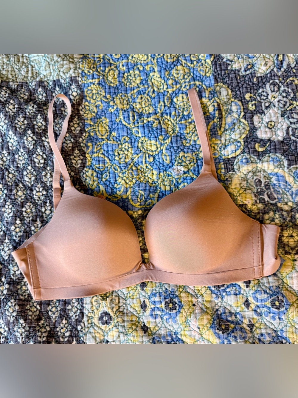 Wacoal push-up Bra Size 32C Nude